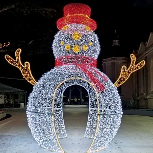 Figura de Natal Luminosa para Piso - Boneco de Neve Gigante 3D