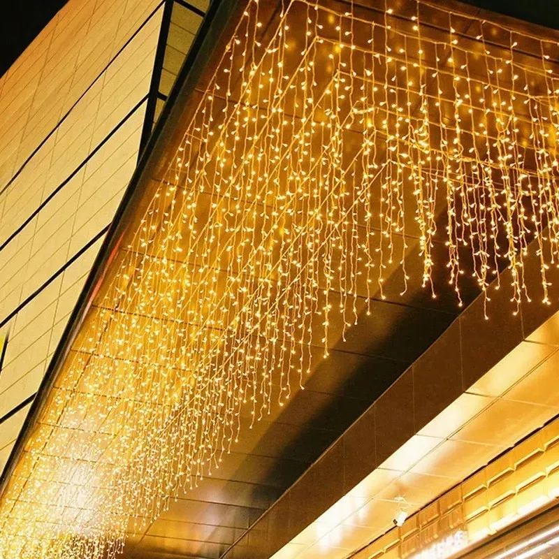 Cascata de Natal 400 LED Fixa com strobo Conector macho/femea - Fio Branco Ø 1.5mm - Luz Branco Morno - 10 Metros IP44