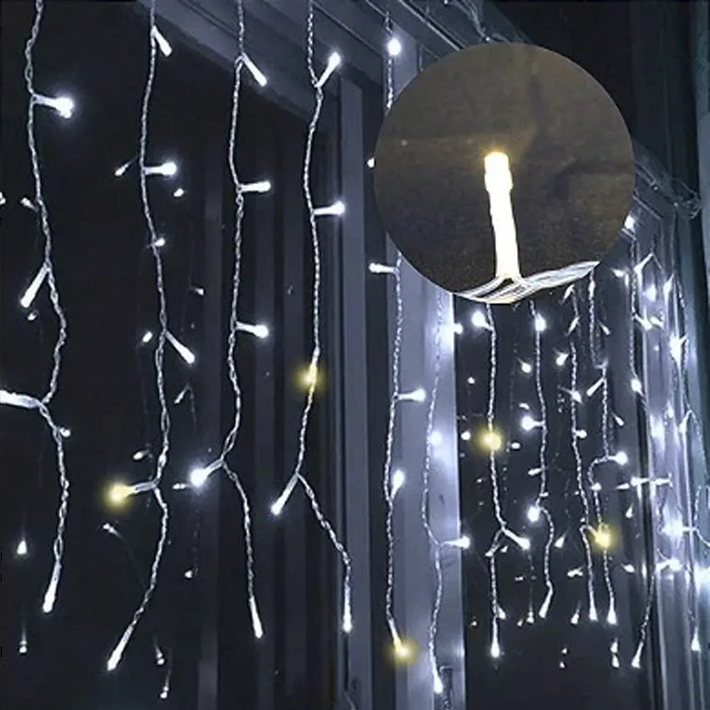 Cascata de Natal 400 LED Total strobo Conector macho/femea - Fio Branco Ø 1.5mm - Luz Branco Frio - 10 Metros IP44