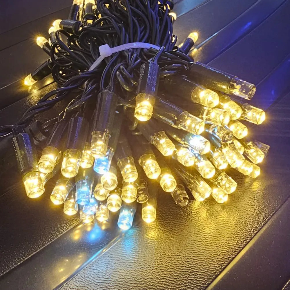 Pisca de Natal Strobinho 100 LED Fixo Luz Branco Quente, Fio Verde Ø2,4 mm IP65 Uso Externo 10 Metros